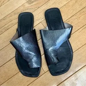Agl asymmetrical toe thong sandal best sale